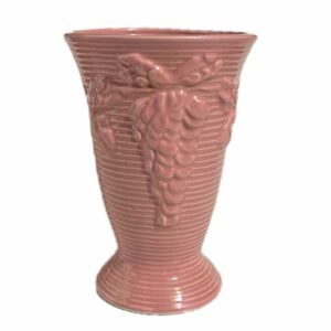 Vintage Leaf and Berry Pink Pottery Vase 7” possibly unmarked McCoy. .